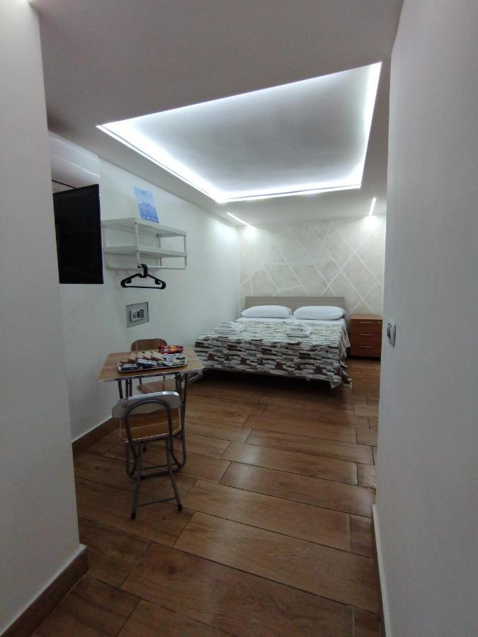 Casa Nina- Camera Ischia Apartment Napoli Bagian luar foto